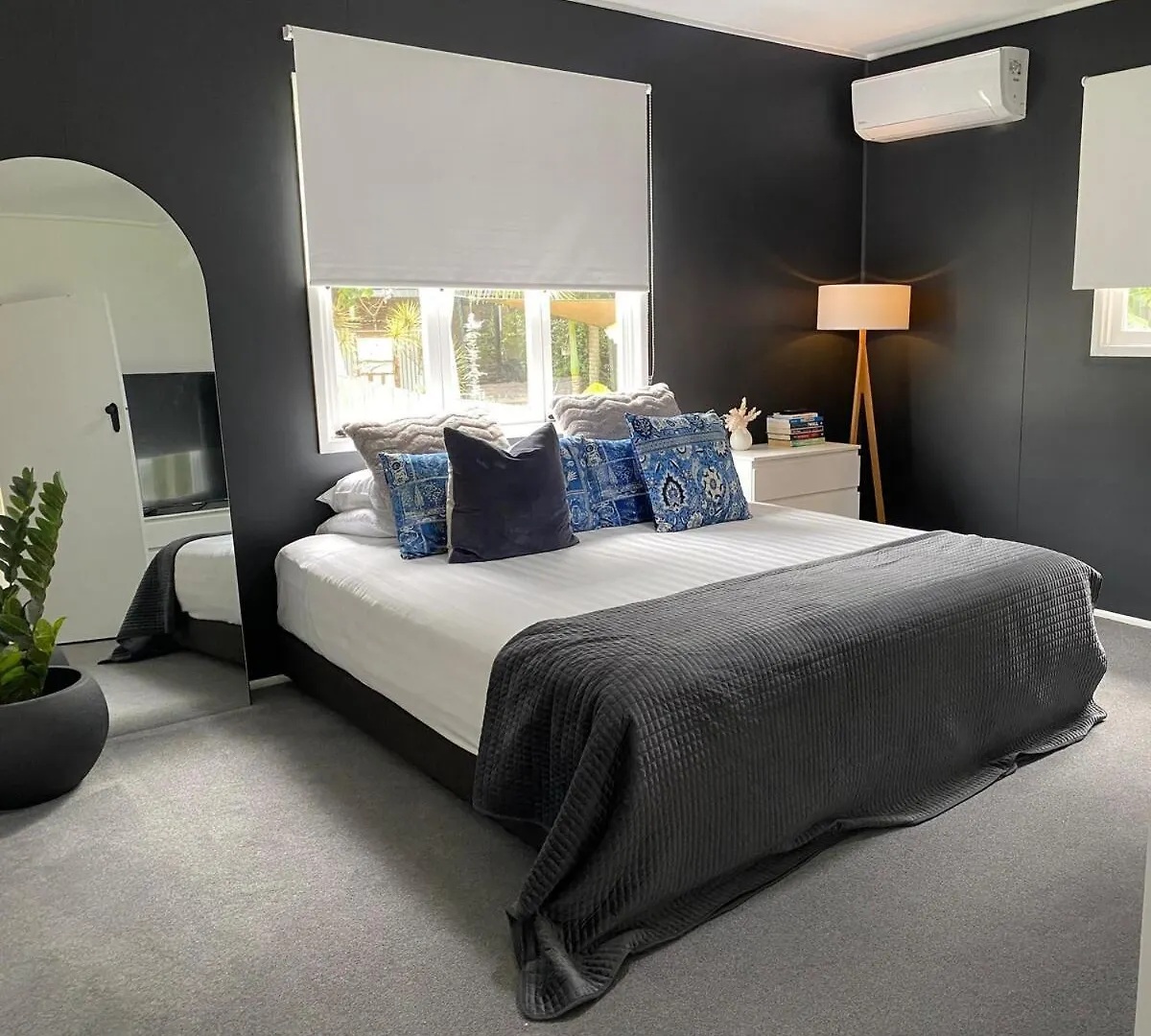 3 Bedroom Beach House - 200M To The Beach Gold Coast